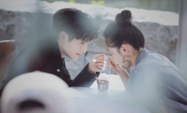 救援受困的鬃狼