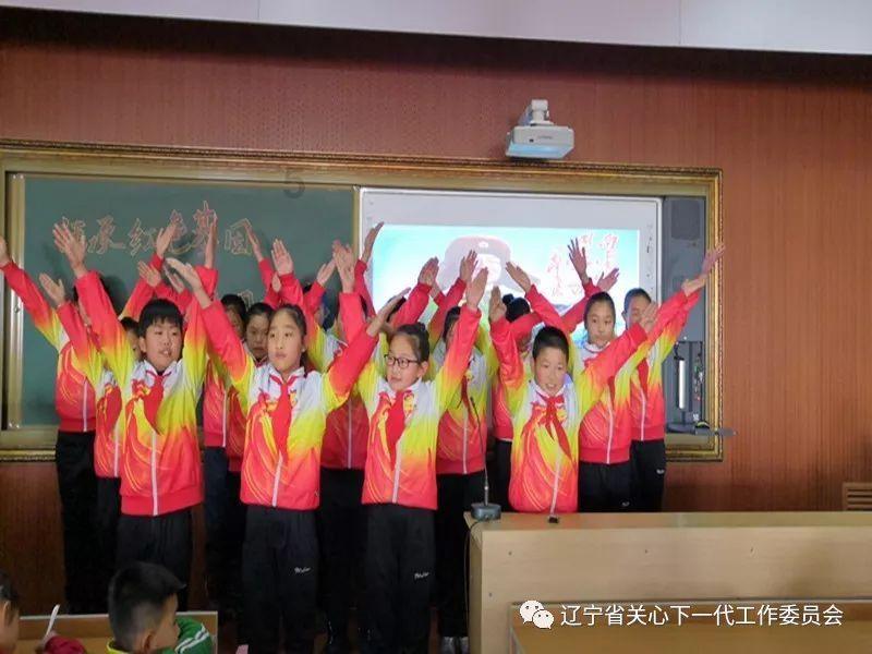 半决赛涌现优秀二传:许晓婷传球多点开花!孙燕发挥优秀身体出色